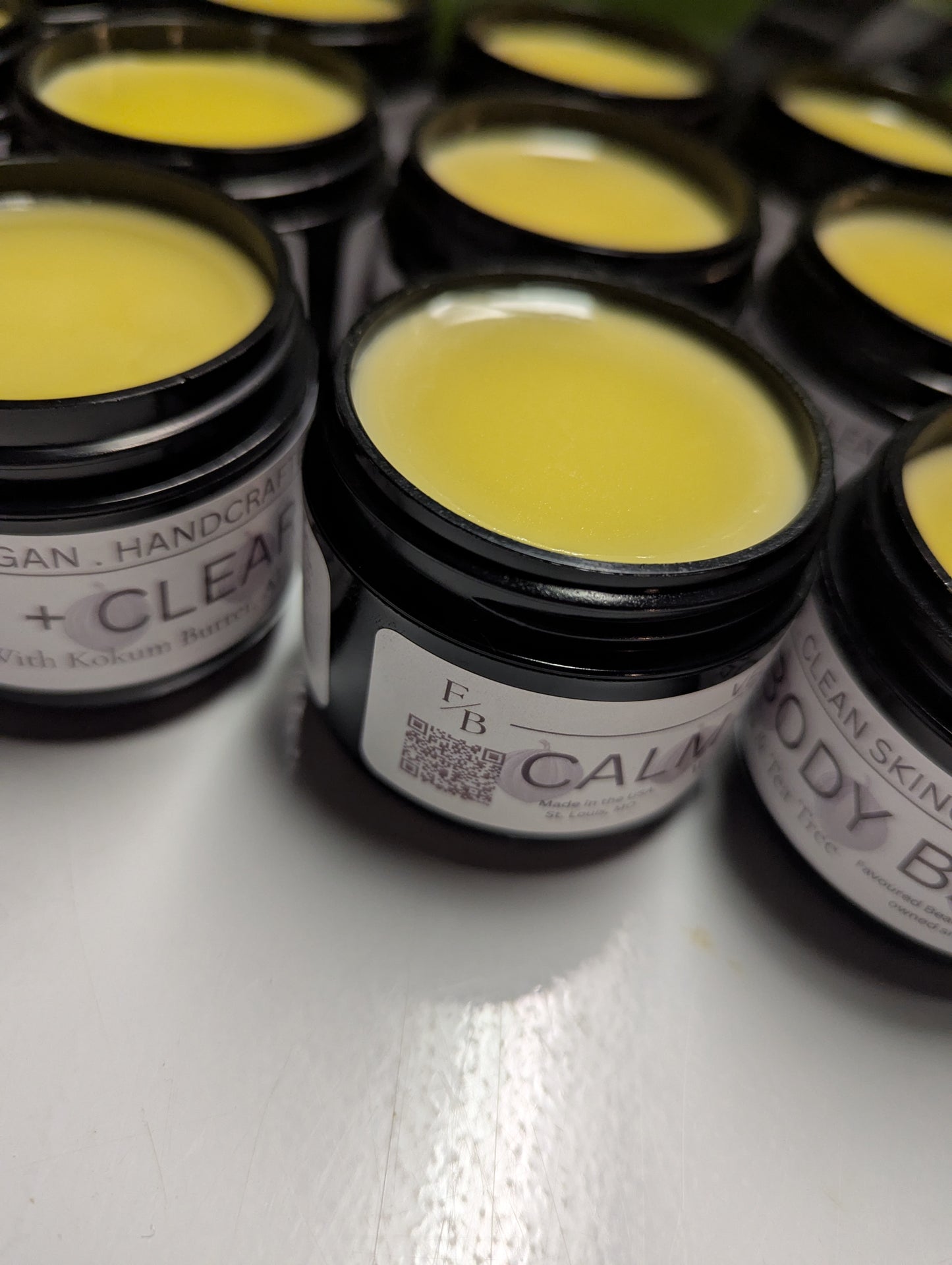 Calm & Clear Body Balm (Mini) – Clarifying, Fast-Absorbing Solid Moisturizer